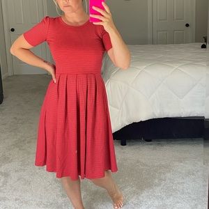 Short sleeve dress with pockets!